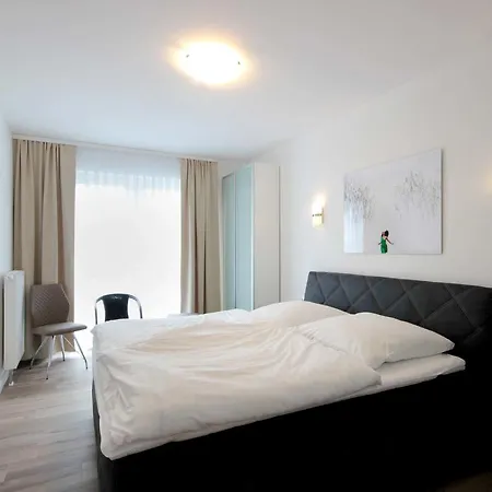 Holiday home Villa Suedstrandperle, Luisa *