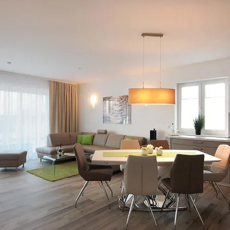 Villa Suedstrandperle By Rujana Goehren (Ruegen)